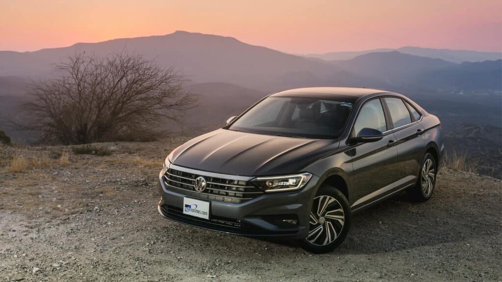 Precio mercado Volkswagen Jetta 2020